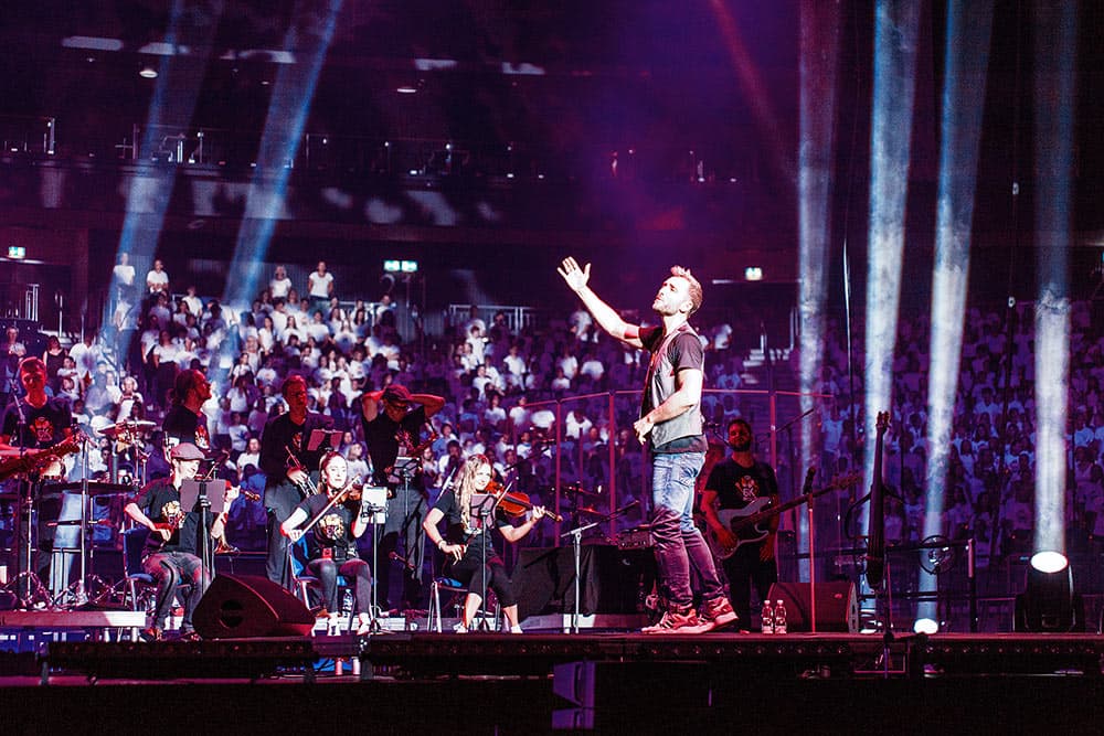 6K UNITED! Arena Concert